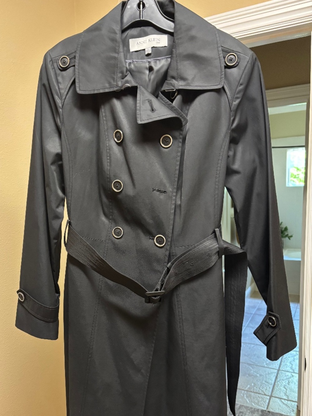 Anne Klein long women’s coat. SIze L